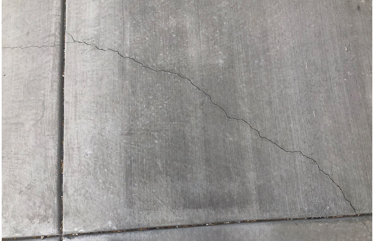 Cracks that happened after only two weeks