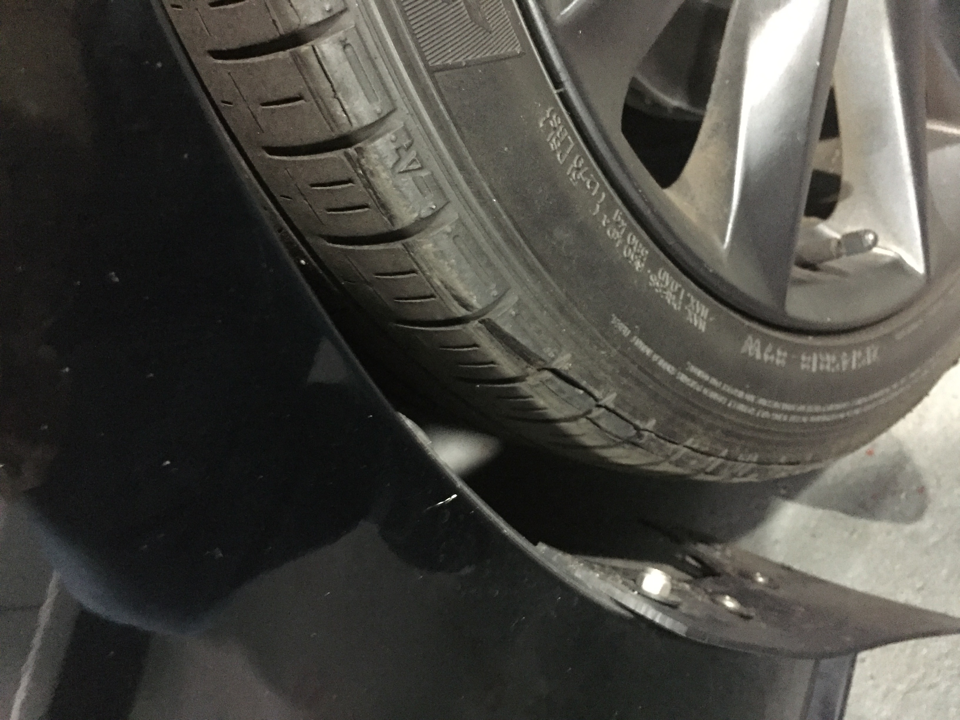 tire with a gash or slashed