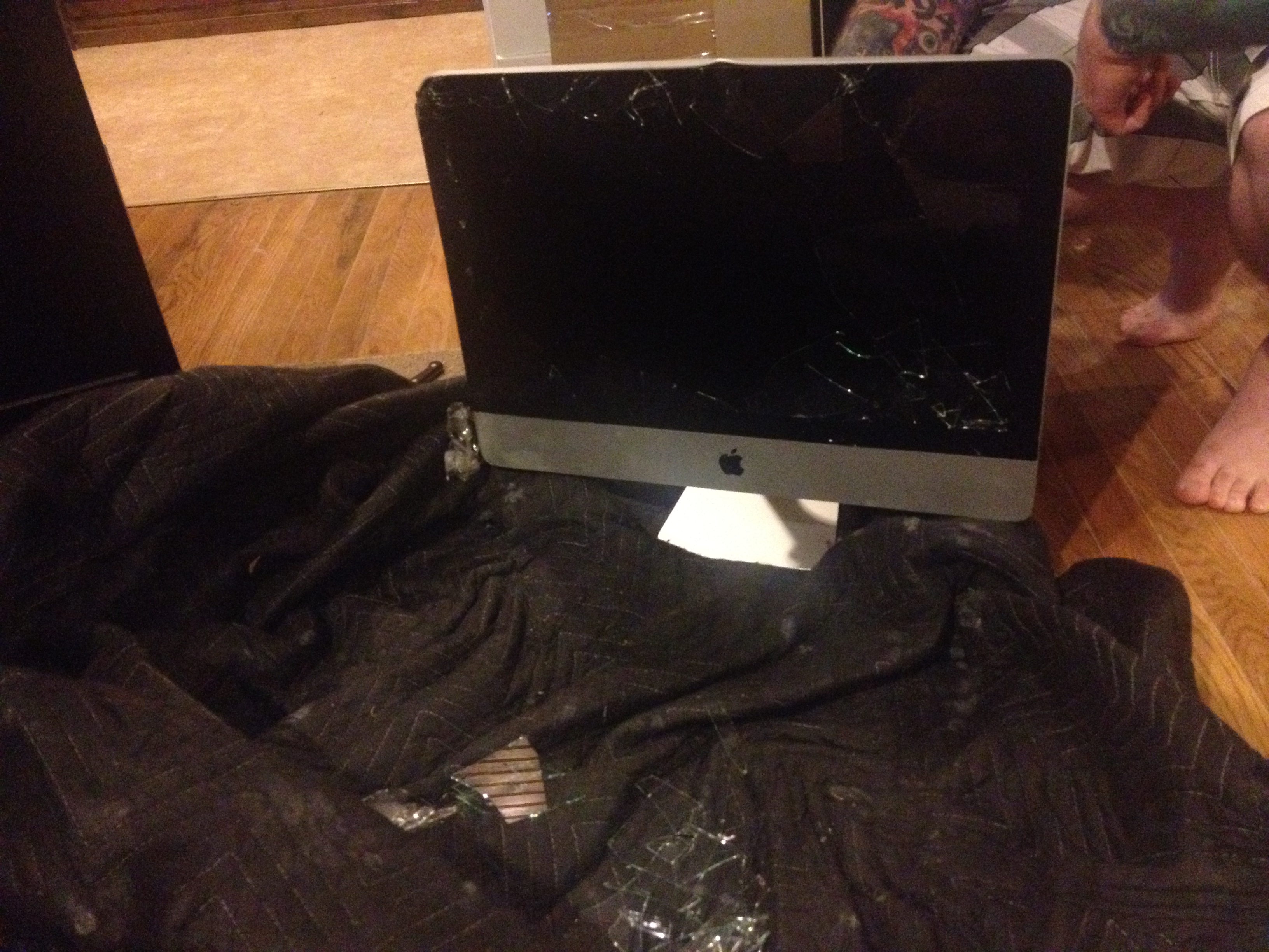 Broken/Shattered Imac- you can see the dent in the frame as if somebody took a sledge hammer to it.