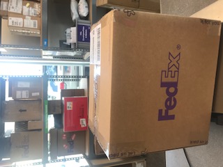 FedEx box and label pic 2