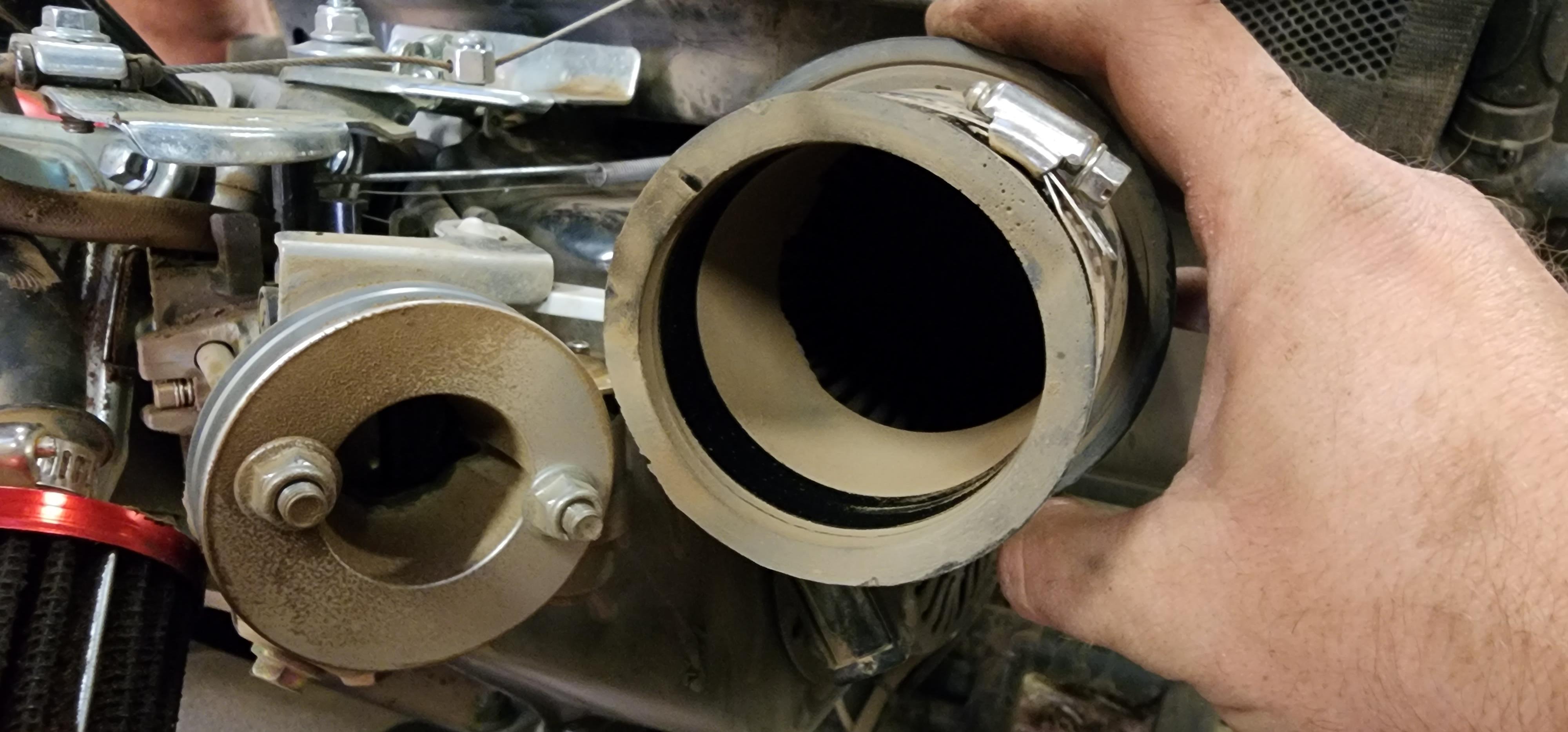 Air filter and vortex stack with dust inhalation