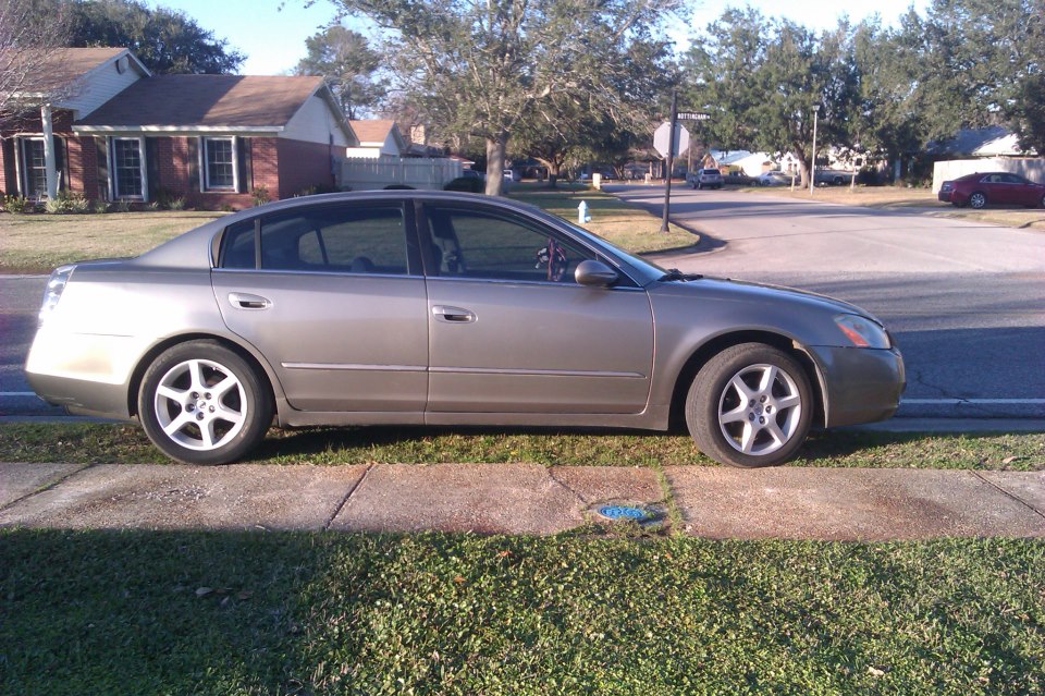 This is my 2003 Nissan Altima that I got from them
